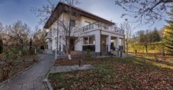 Vânzare proprietate deosebită situată în orașul Breaza Vânzare proprietate deosebită situată în orașul Breaza