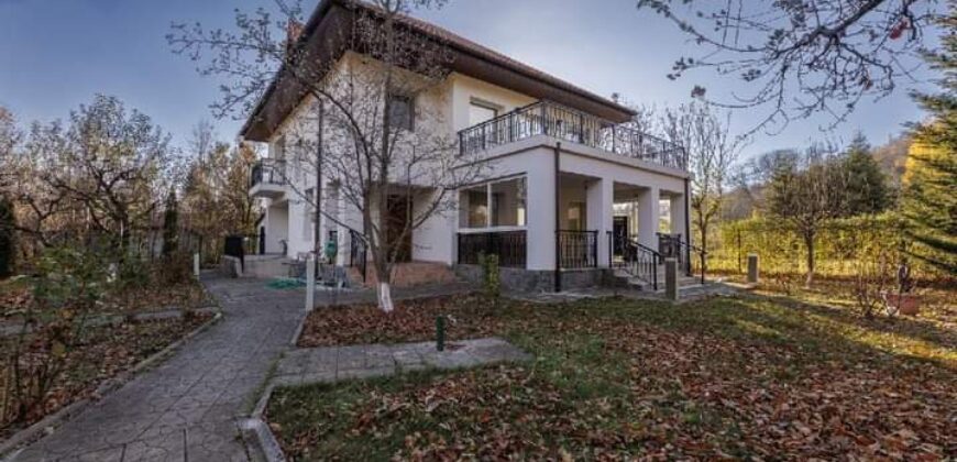 Vânzare proprietate deosebită situată în orașul Breaza