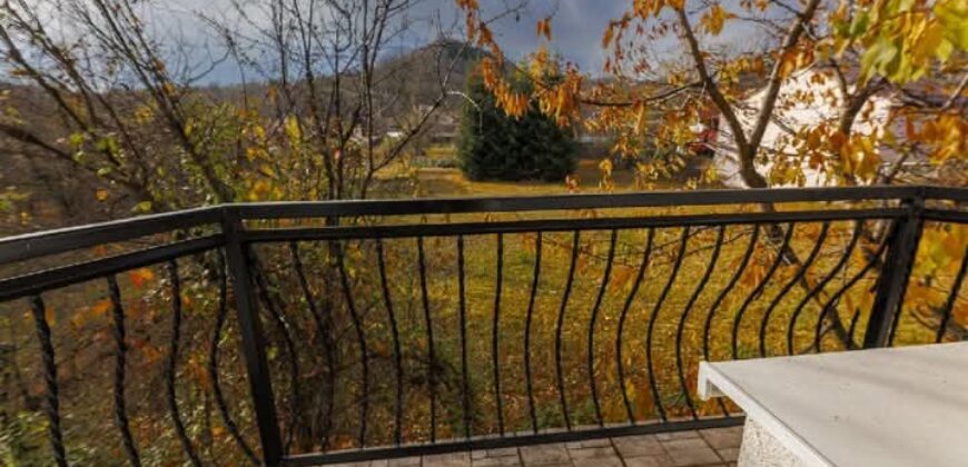 Vânzare proprietate deosebită situată în orașul Breaza