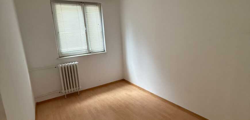 Apartament 3 camere de vânzare – Ploiești, zona Nord – Cartier Polux
