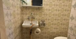 Proprietate deosebită în Ploiești – apartament cu 4 camere, un singur apartament pe nivel, boxă generoasă și cotă de teren 145 mp