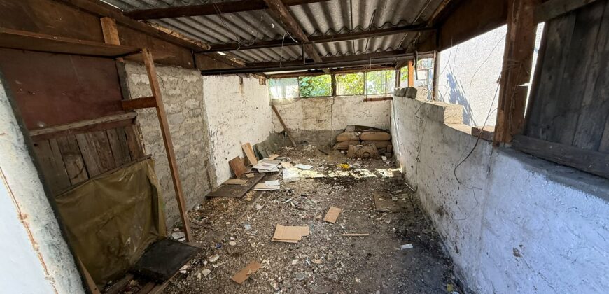 Proprietate deosebită în Ploiești – apartament cu 4 camere, un singur apartament pe nivel, boxă generoasă și cotă de teren 145 mp