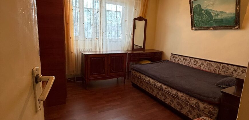 Apartament 3 camere decomandat, două balcoane – Bulevardul București, Ploiești