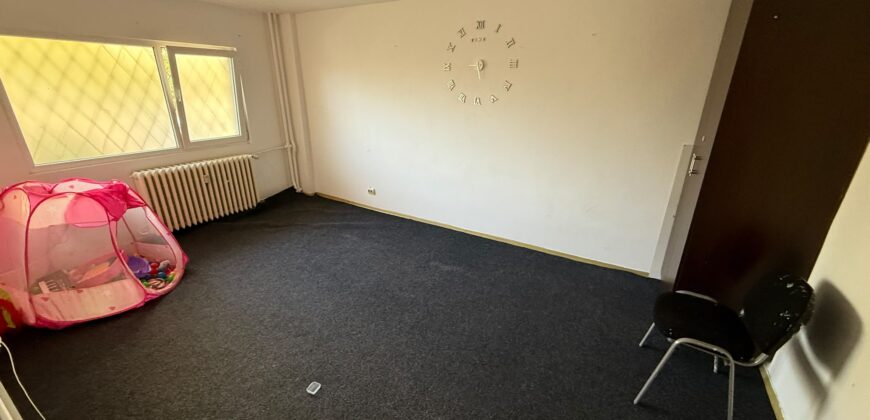 Apartament 3 camere decomandat – Bulevardul Republicii / LibraBank Ploiești