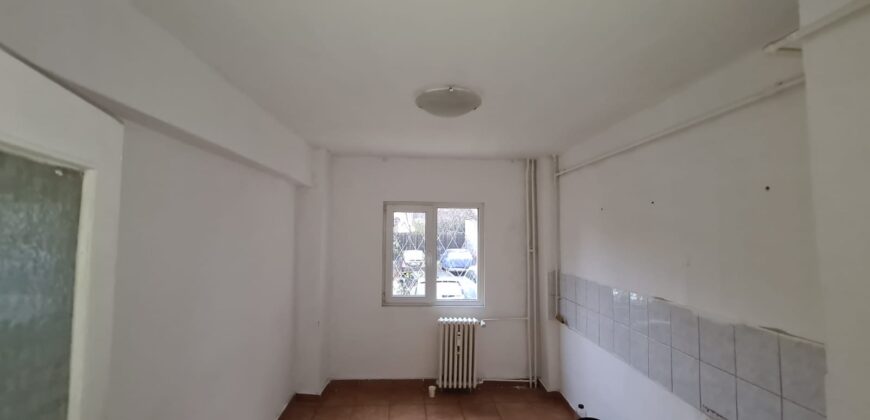 Apartament 3 camere decomandat – Bulevardul Republicii / LibraBank Ploiești