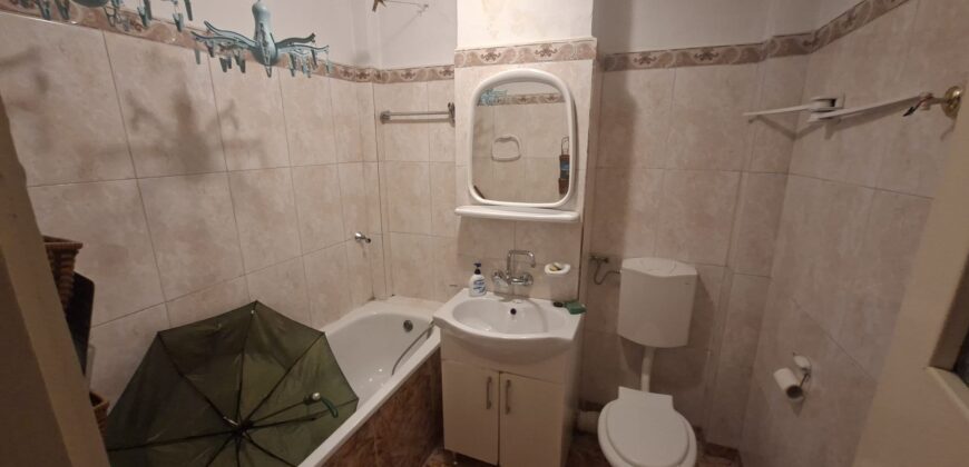 Vânzare apartament 2 camere, decomandat, parter – Ploiești, zona Bulevardul București