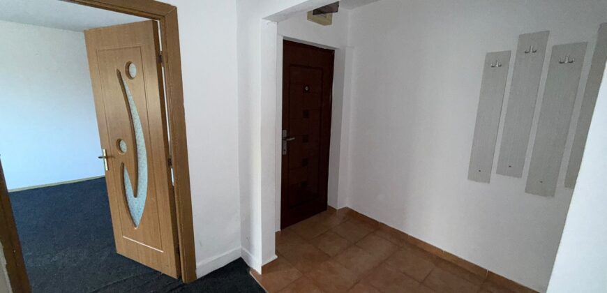 Apartament 3 camere decomandat – Bulevardul Republicii / LibraBank Ploiești