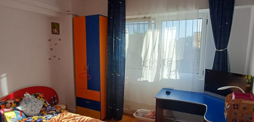 Vanzare apartament 3 camere 84 mp Caraiman / Bld Republicii Ploiesti